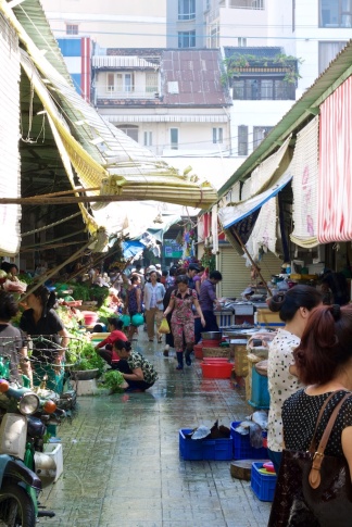 The wet market at Benh Thanh